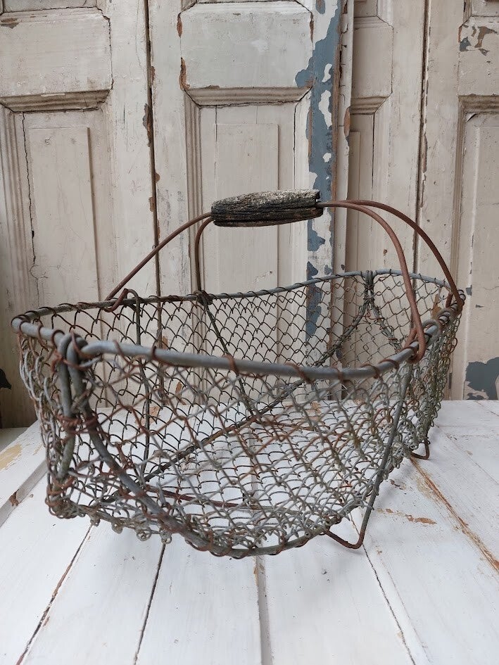 ♠ Franse draadmand verweerd