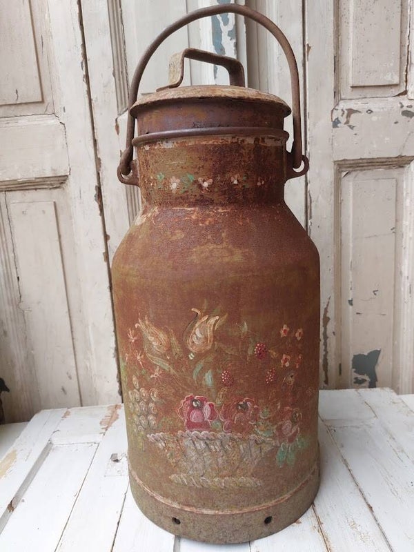 ♠ Antieke melkbus gebloemd