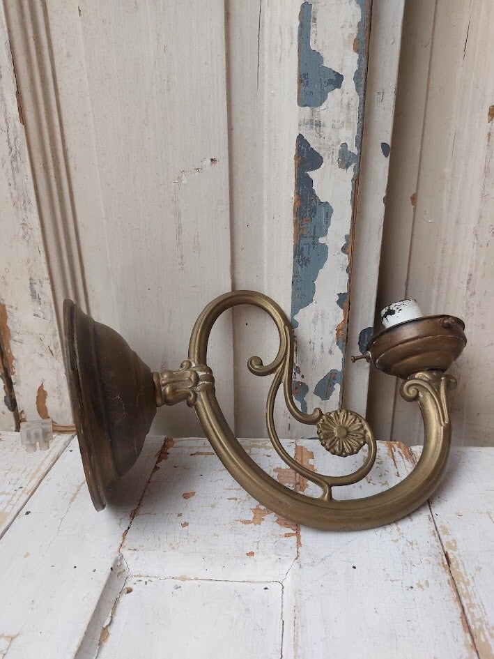 ♠ Antieke koperen wandkandelaar