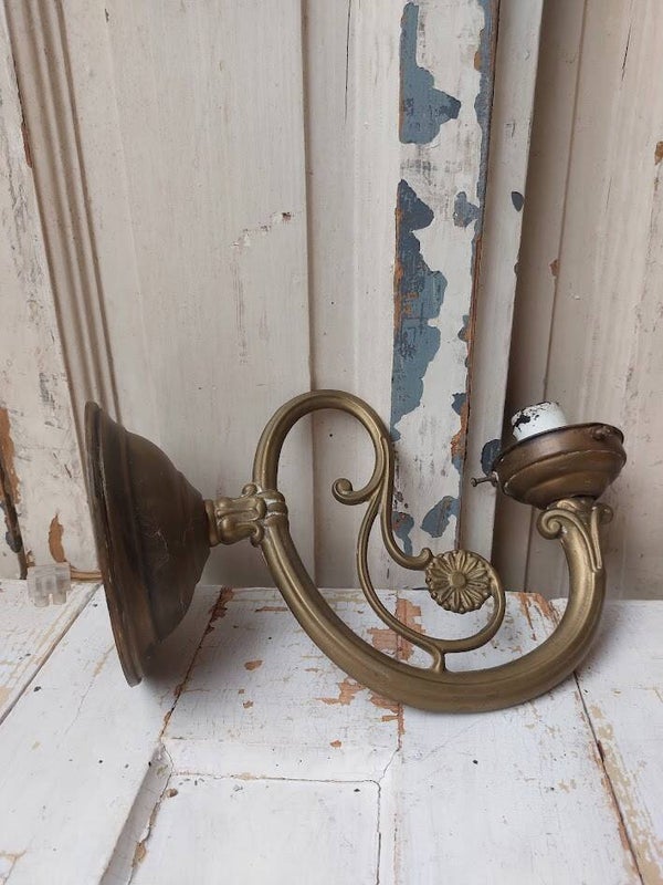 ♠ Antieke koperen wandkandelaar