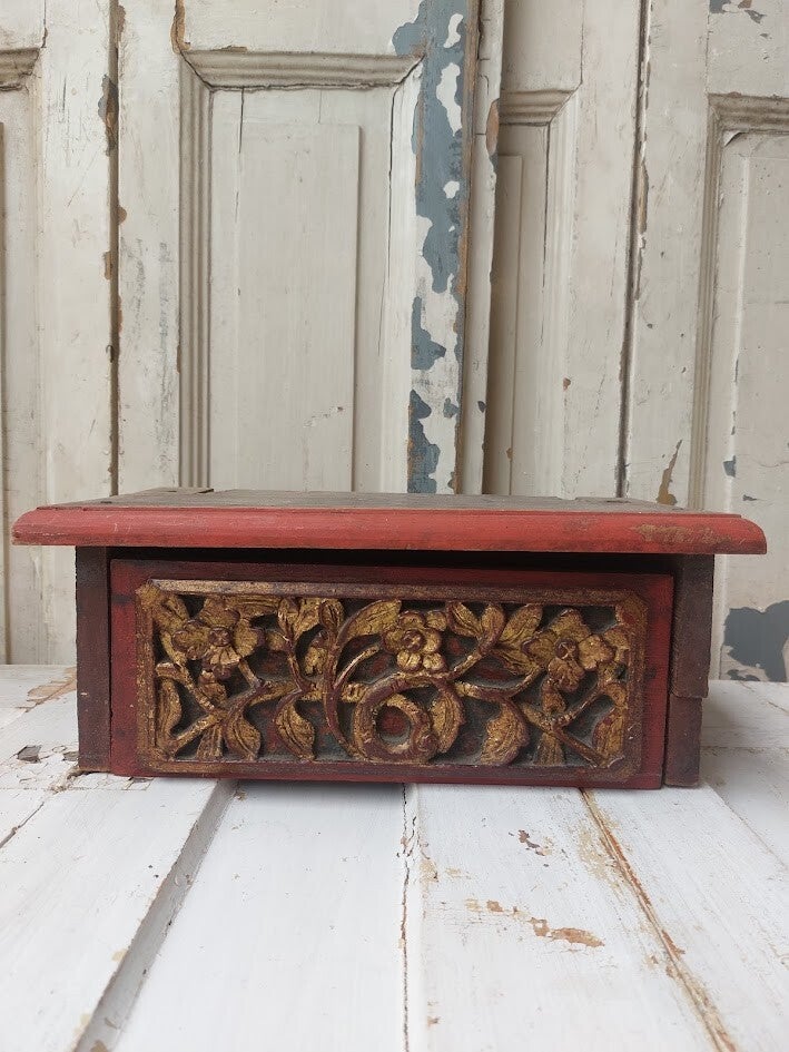 ♠ Antiek Tibetaans kistje