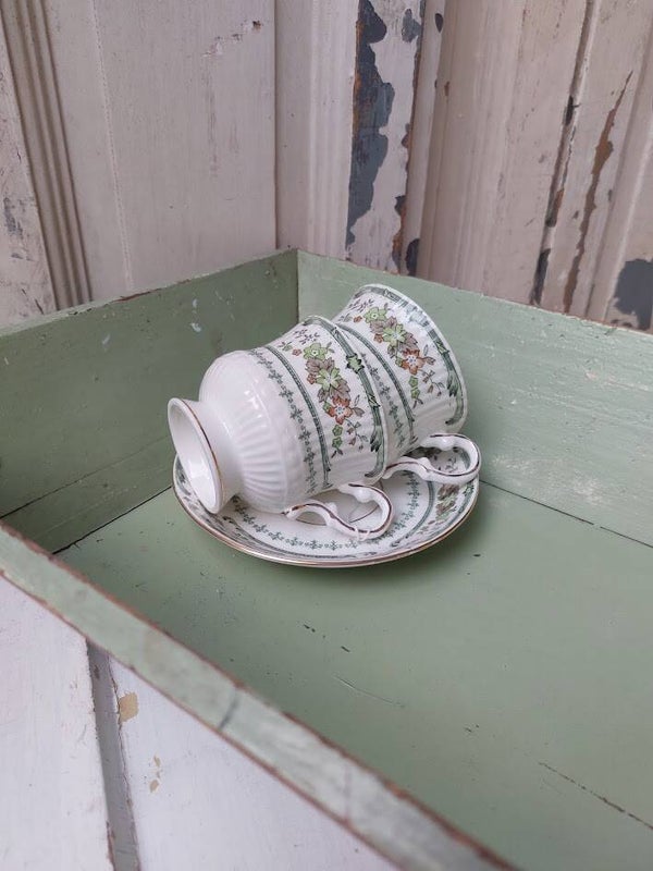 ♦ Balmoral Castle Bone China kop en schotel