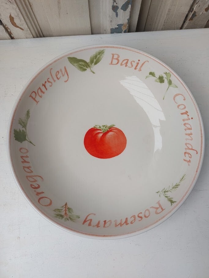 ♦ Crate & Barrel Pomodori pastabord