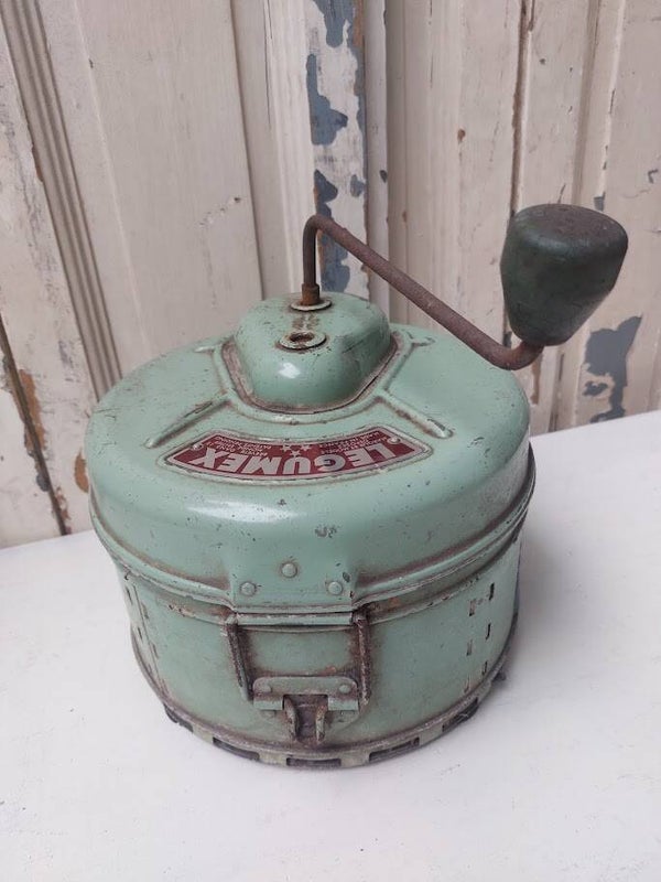 ♦ Vintage Legumex aardappelschiller jaren 50