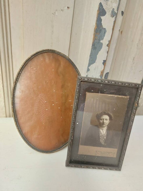 ♦ Ovaal antiek fotolijst