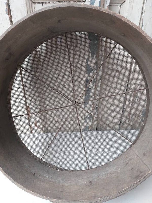 ☻ Grote houten zeef / bakkerszeef