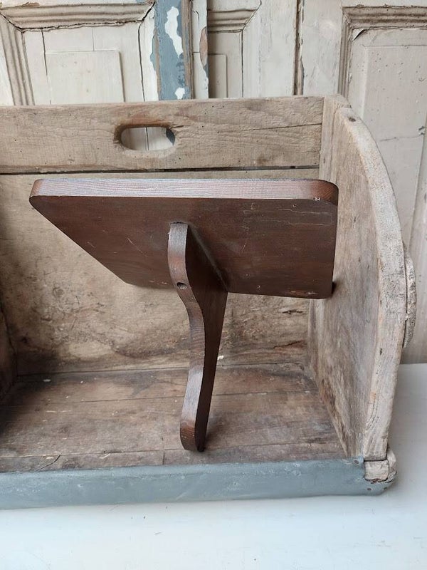 ☻ Antiek houten muursteun