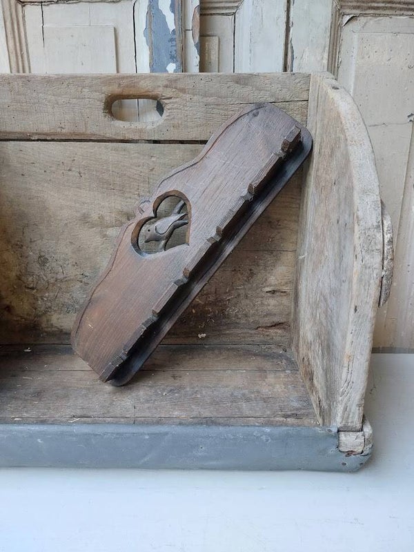 ☻ Oude houten lepelrekje