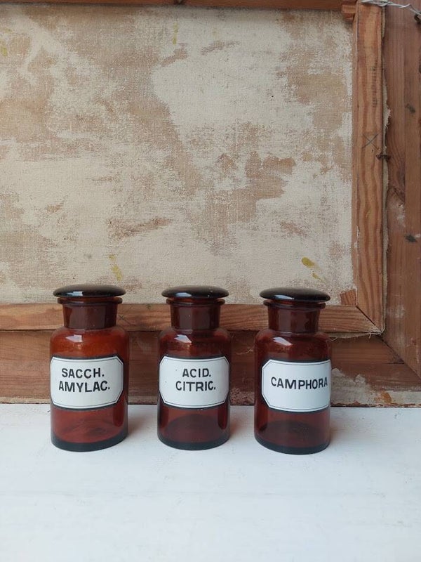 ☻ Set van 3 Antieke Bruine Apothekersflesjes met Origineel Etiket