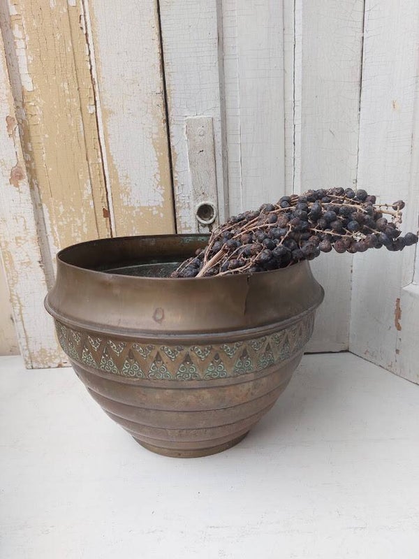 ☻ Antieke Art Deco Messing Cache-Pot met Geometrisch Reliëf