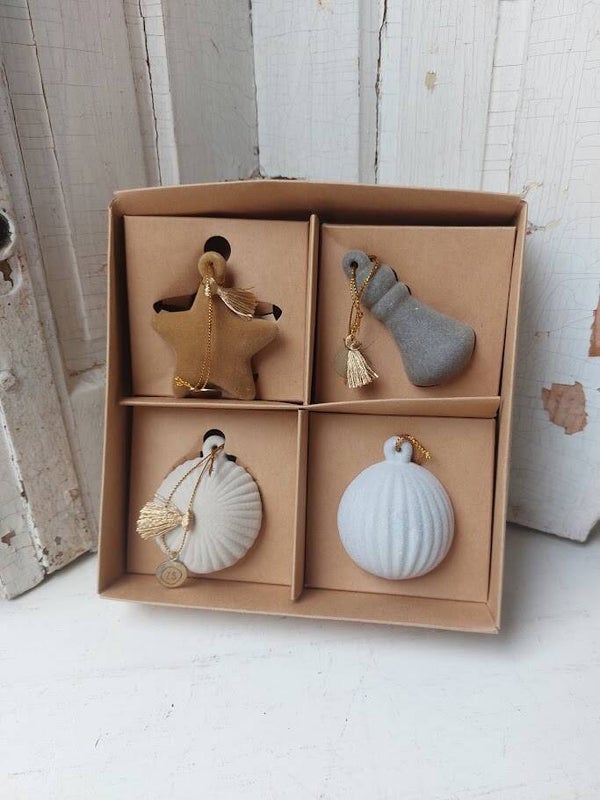 ☻ Set van 4 fluwelen kersthangers van het merk Zusss (ZS)