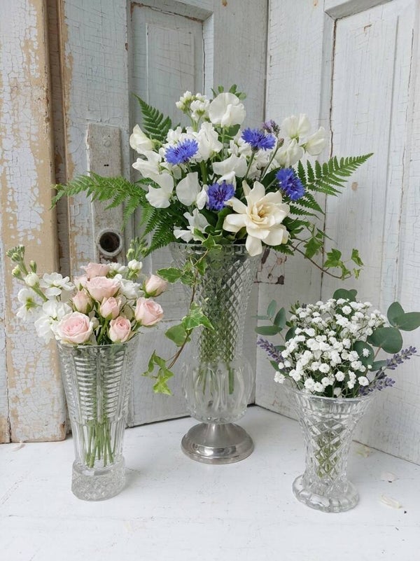 🕊️ Set van 3 Vintage Persglazen Vazen / Kristallook Bloemenvazen Reliëf