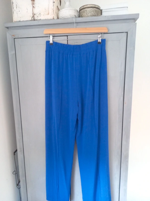 ☺ Claudia Sträter L