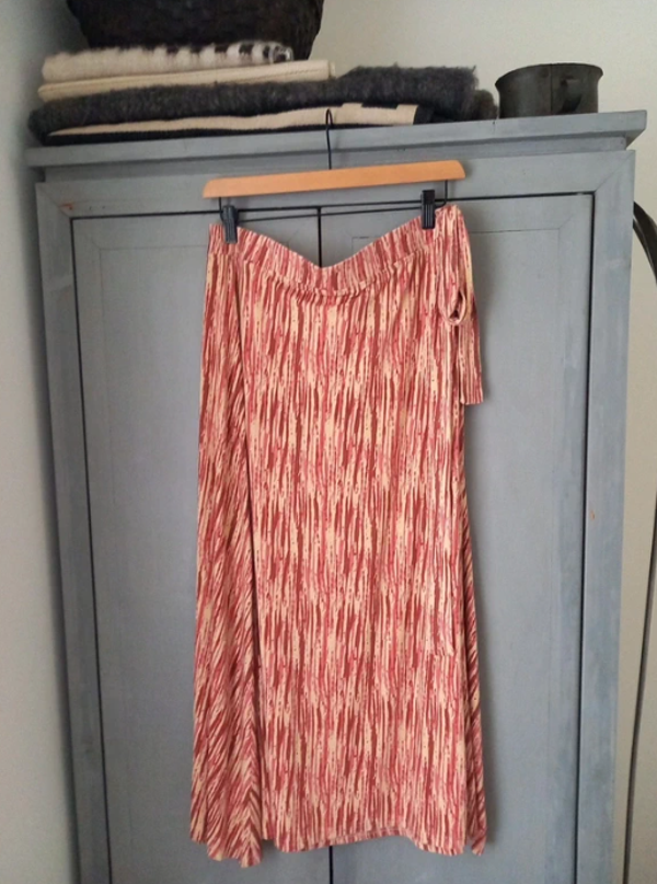 ♣ Lange rok XL