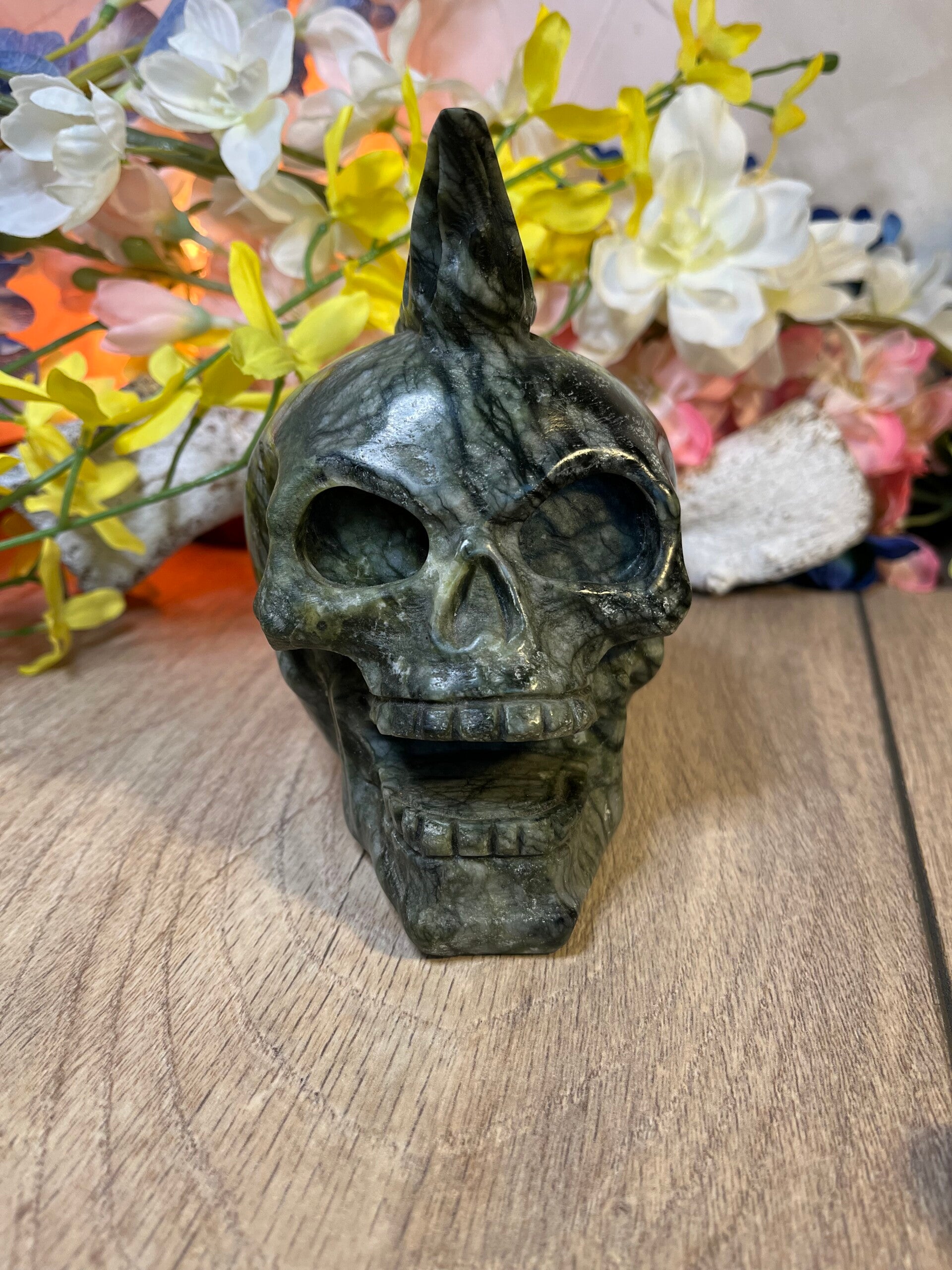 Skull met hanenkamp Jade