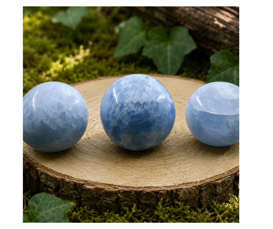 Calciet blauw knuffelsteen | Herstel en Ontspanning
