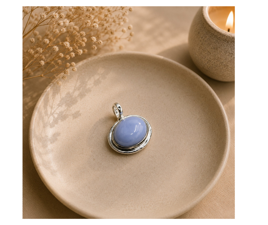 Blue lace agaat/chalcedoon hanger | Immuunsysteem en Gemoedsrust