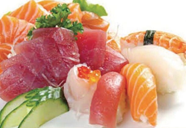 Sushis + sashimis