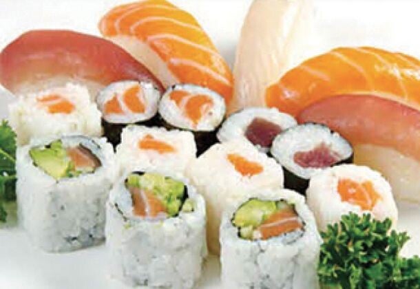 Sushis + makis