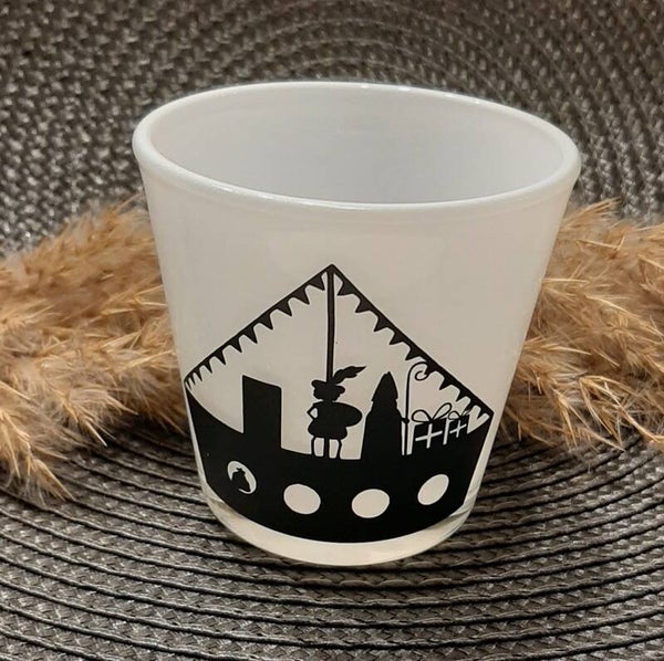 Theelicht pakjesboot