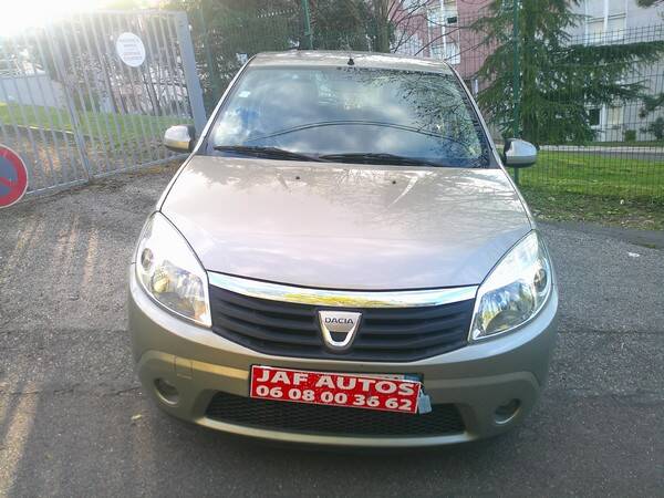 Dacia Sandero 1.4 MPI 75 GPL Eco2 Lauréate