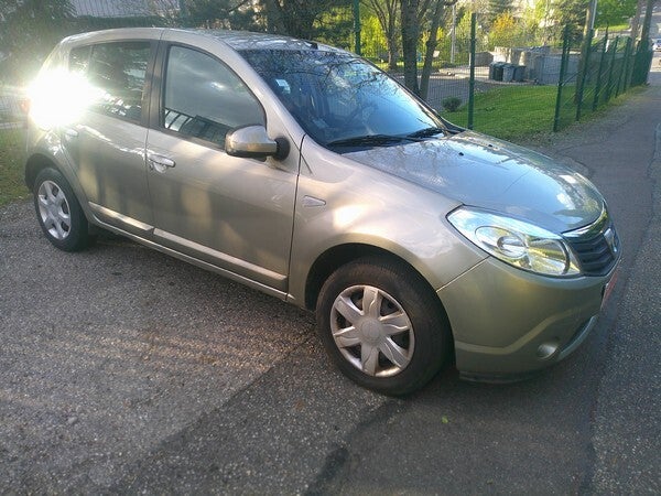 Dacia Sandero 1.4 MPI 75 Eco2 Lauréate