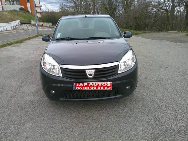 Dacia Sandero 1.4 MPI 75 GPL Lauréate