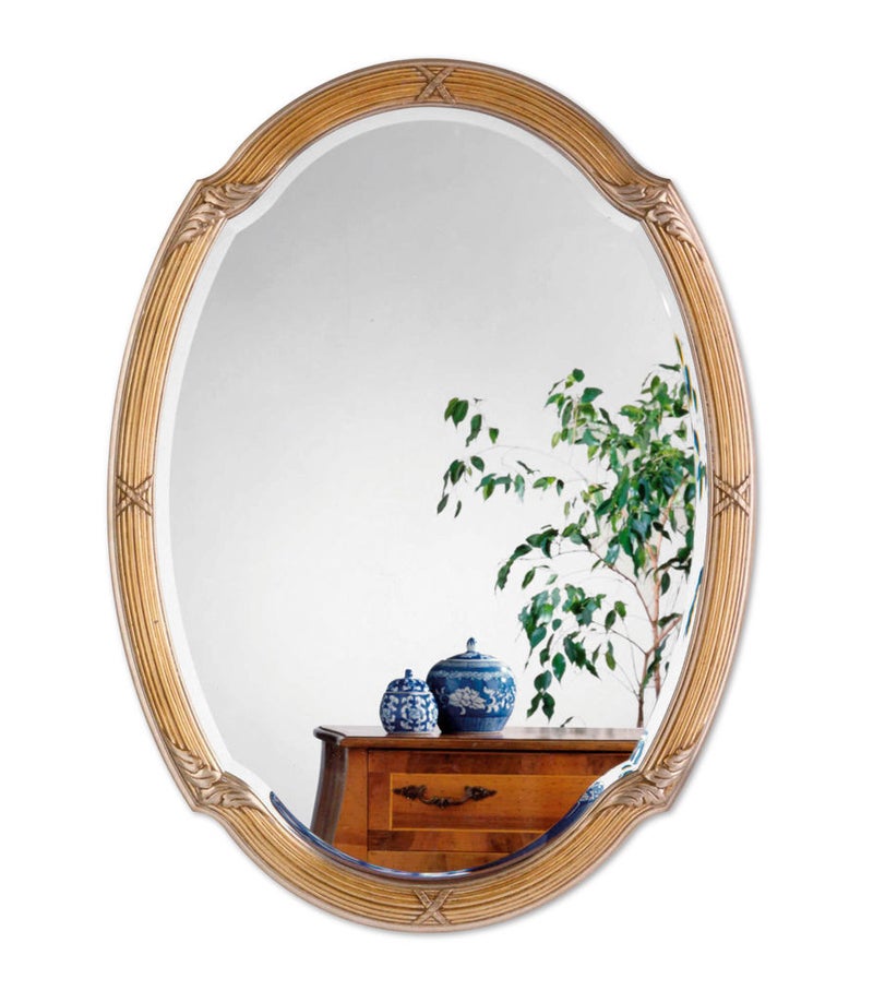 Speciale ovale spiegel afgewerkt in Zilver en goud. De Suite van Deknudt Mirrors.