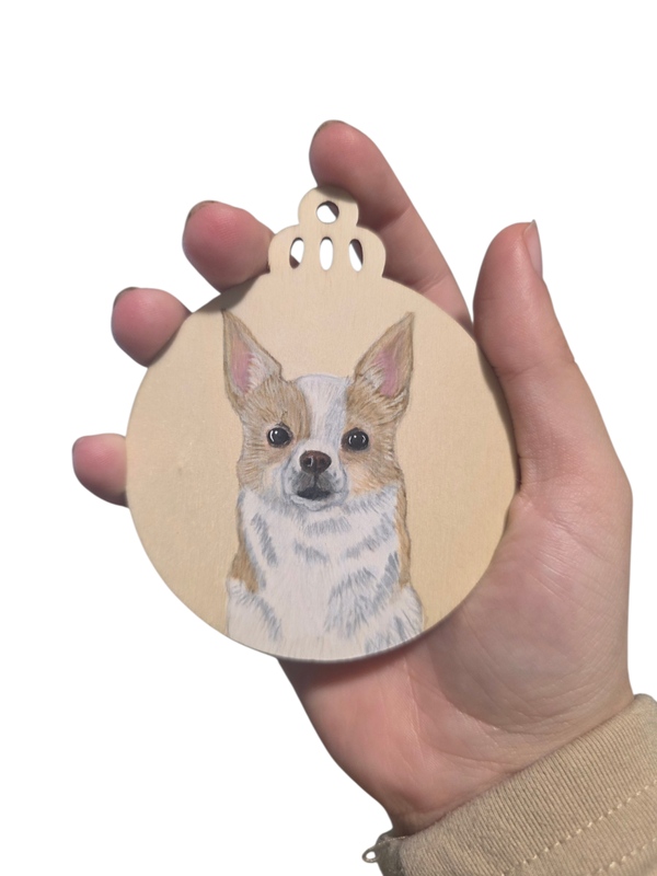 Bola de madera navideña con retrato de mascota