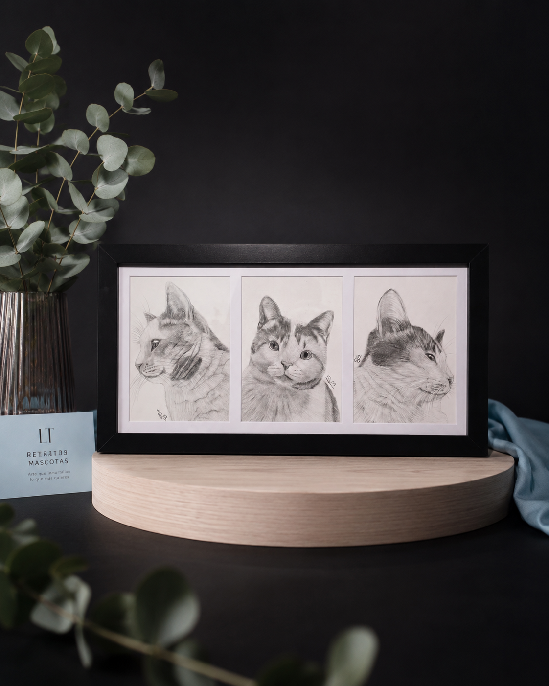 Retrato 3 poses dibujo realista a grafito de mascota