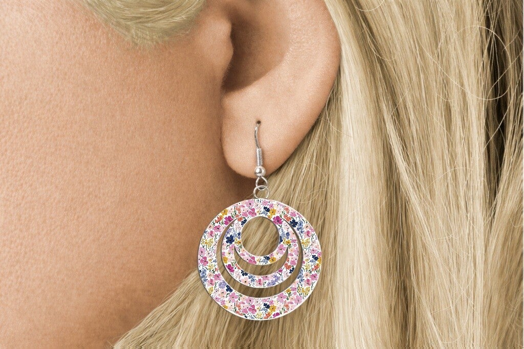 Boucles d’oreilles rondes en bois MDF imprimé – légères & personnalisables | Bettina-Kdo