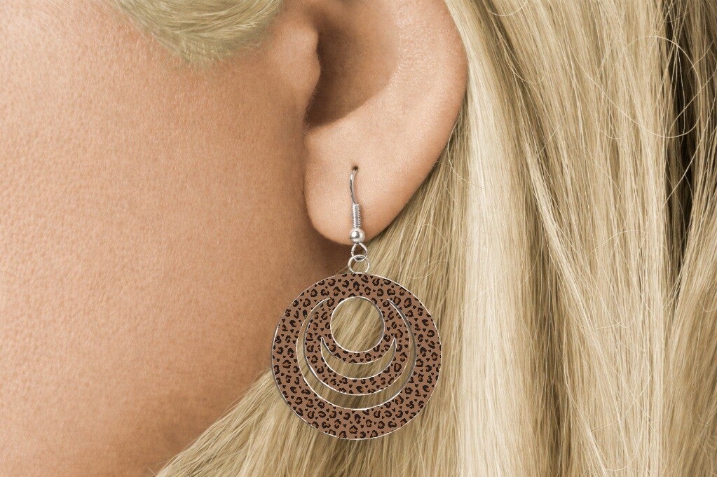 Boucles d’oreilles rondes en bois MDF imprimé – légères & personnalisables | Bettina-Kdo