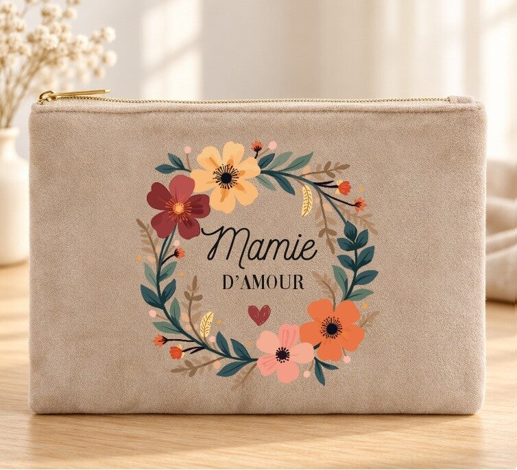 Trousse velours "Mamie d'amour"(ou autre) personnalisée