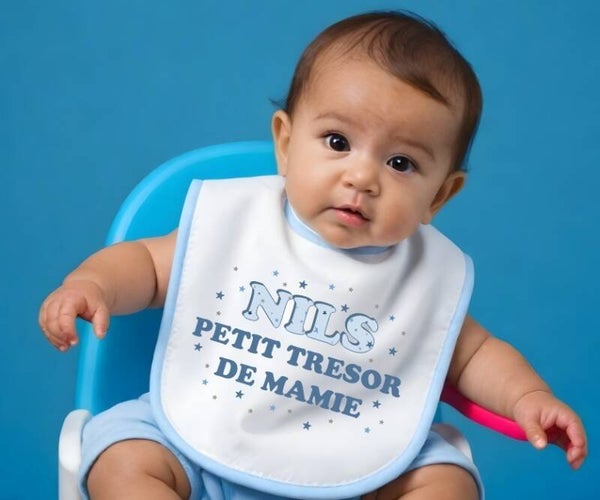 Bavoir personnalisé "petit trésor de mamie (ou autre)"