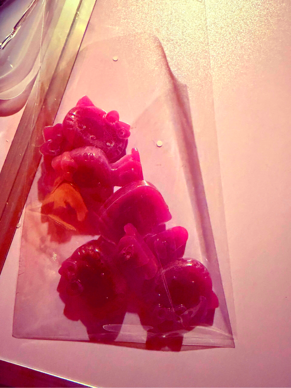 Lavender hello kitty in bag