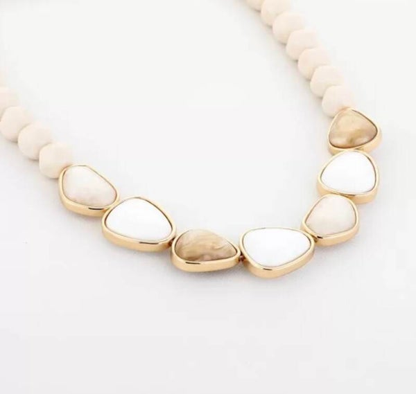 Luxe lange kralen ketting met natuur stenen