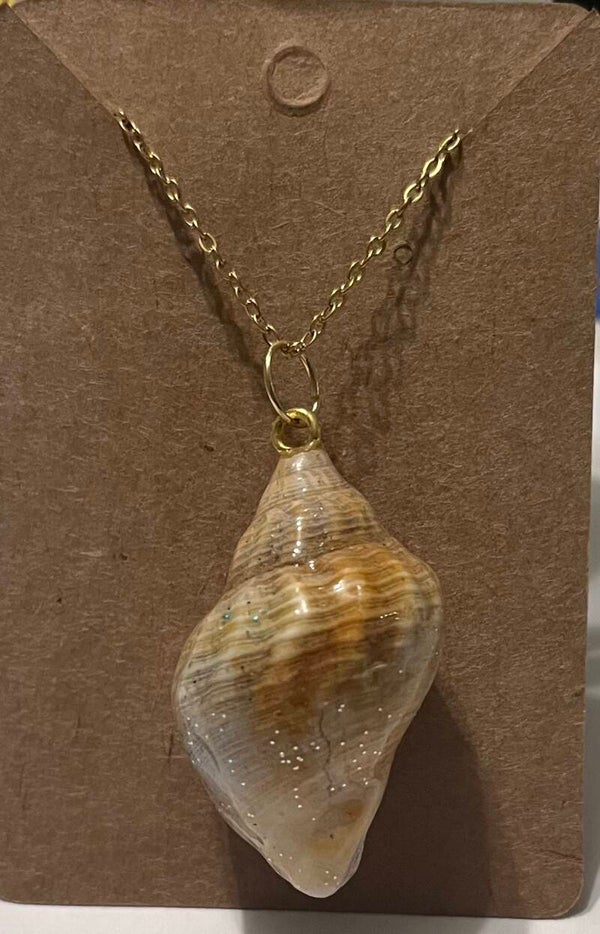 Pendentif coquillages