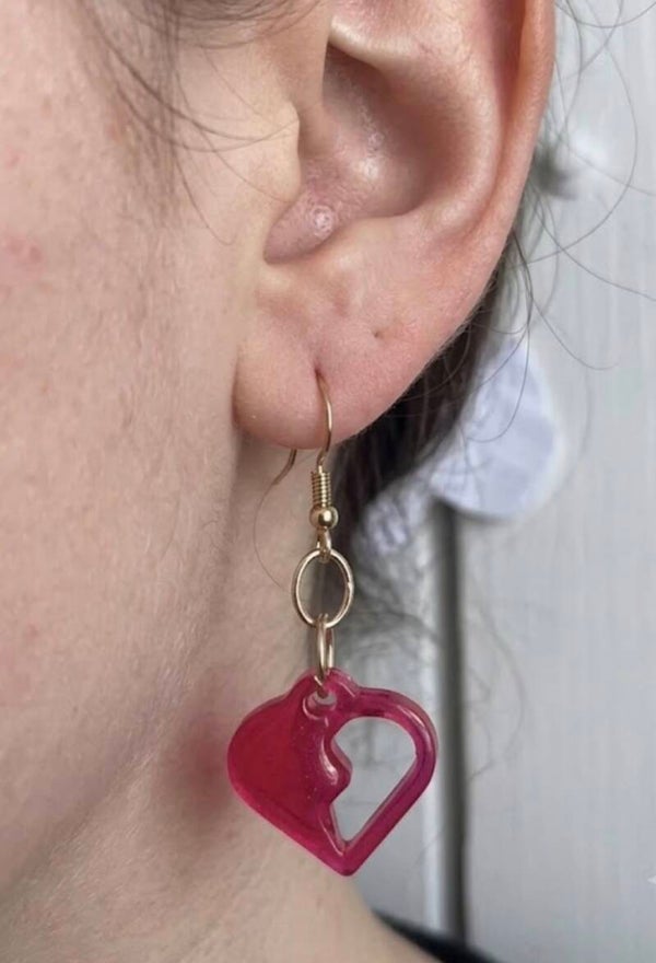 Boucles d’oreilles cœur rouge