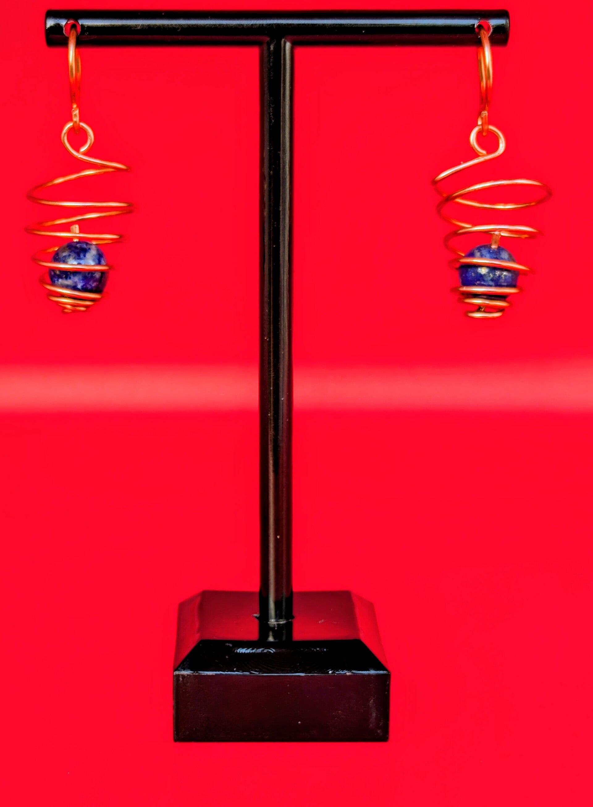 Boucles d'oreilles cage spirale cuivre lapis lazuli