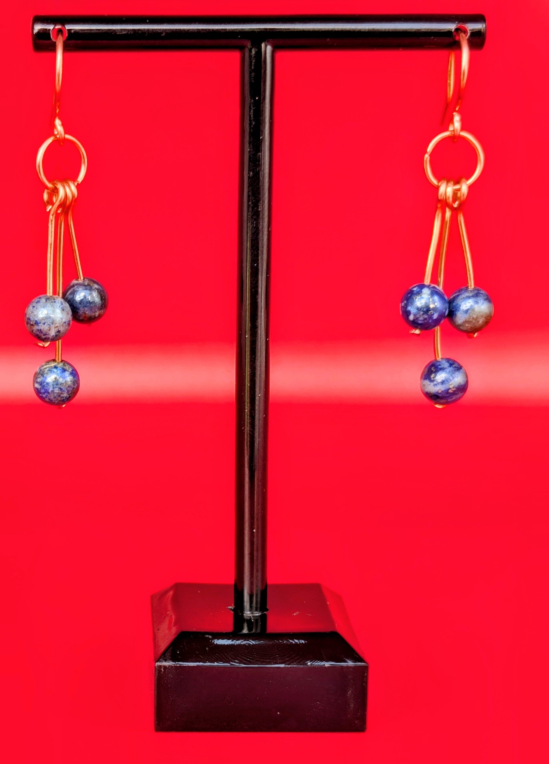 Boucles d'oreilles pendantes lapis lazuli 3 perles et cuivre