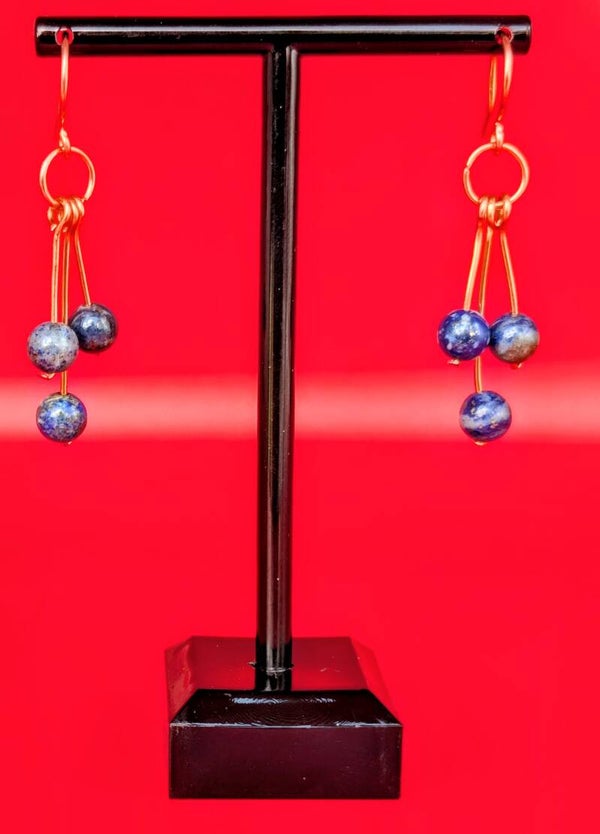 Boucles d'oreilles pendantes lapis lazuli 3 perles et cuivre