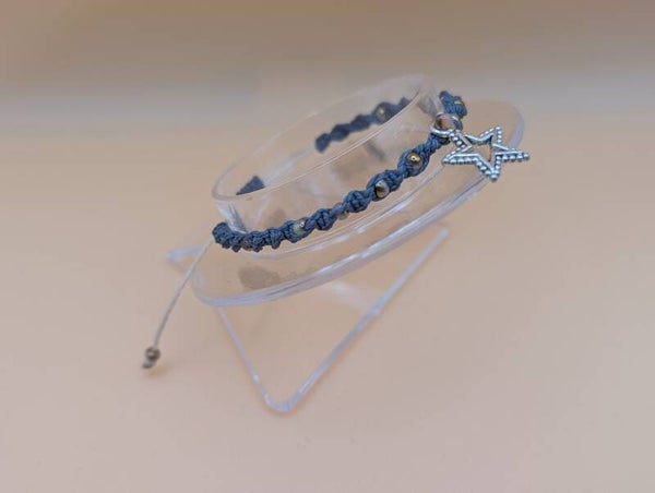 Bracelet torsade fil gris insert étoile