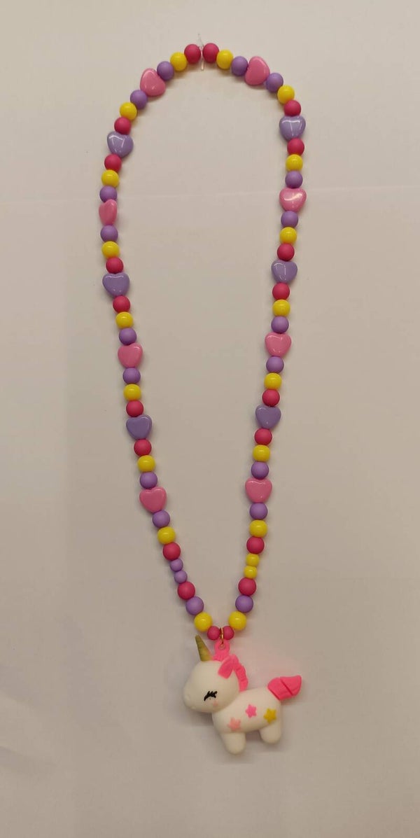 Ketting eenhoorn roze hartjes