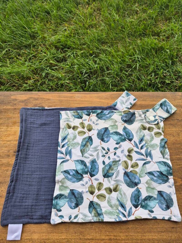 Attache suce fleur bleu