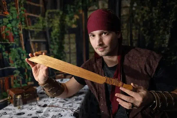 Wayfarer's Wooden Short Sword