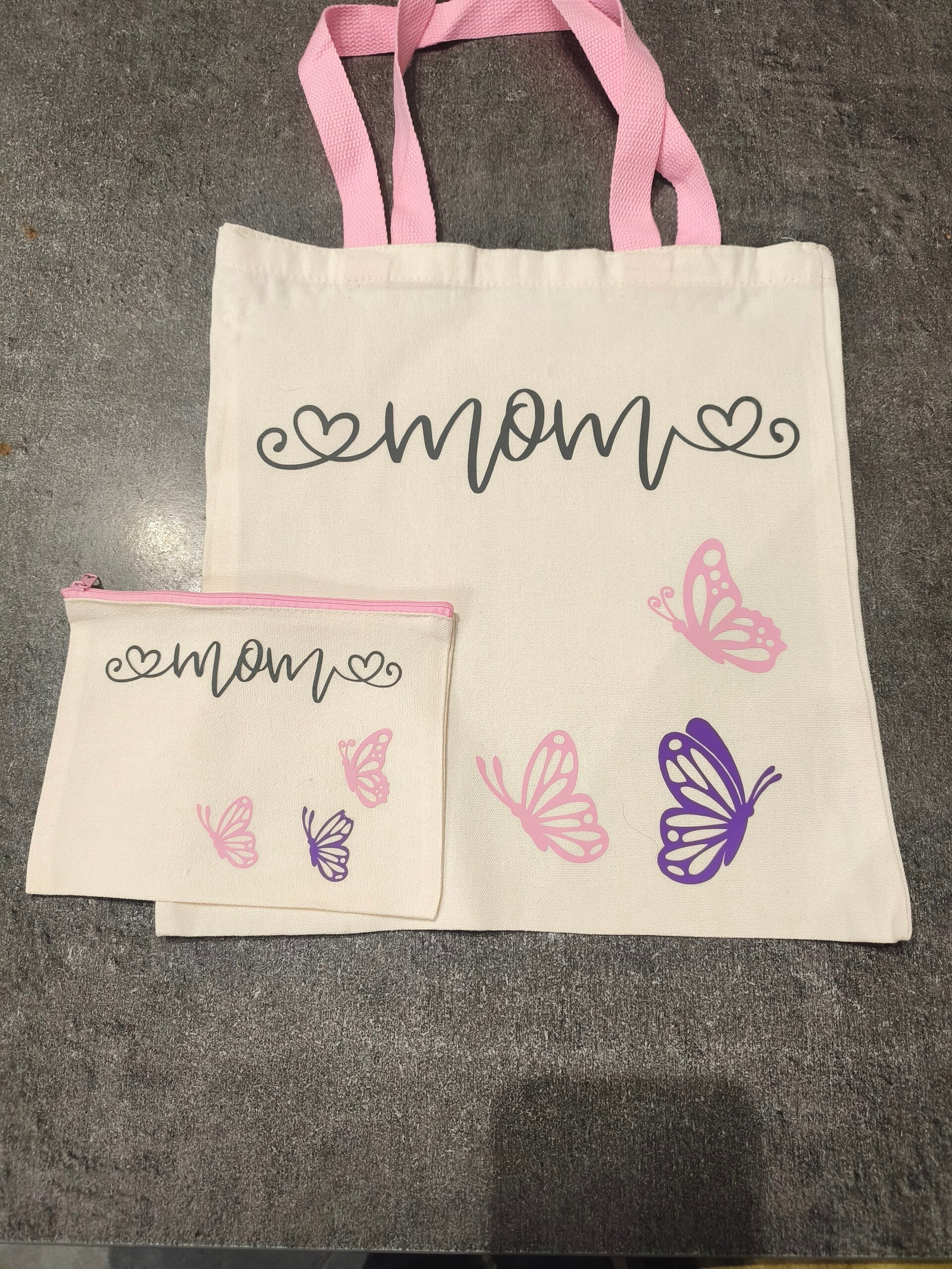 Sac cabas avec sa trousse