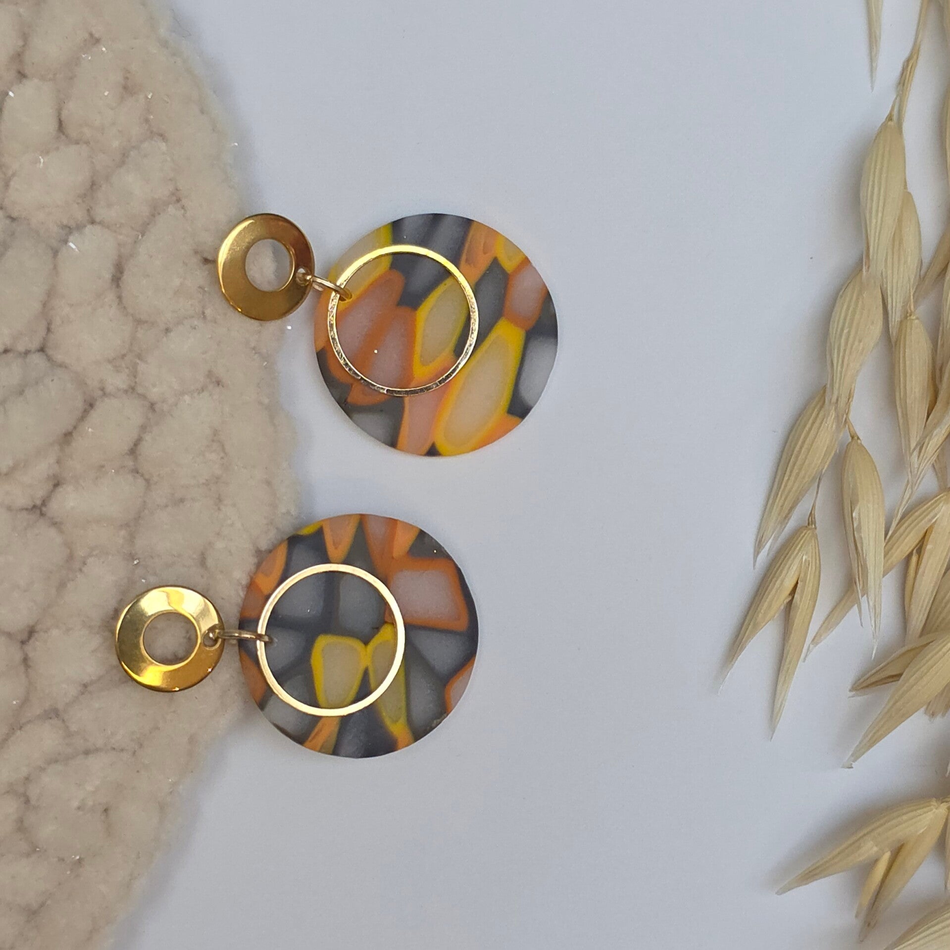 multicolor ronde oorbellen, herfsttinten.