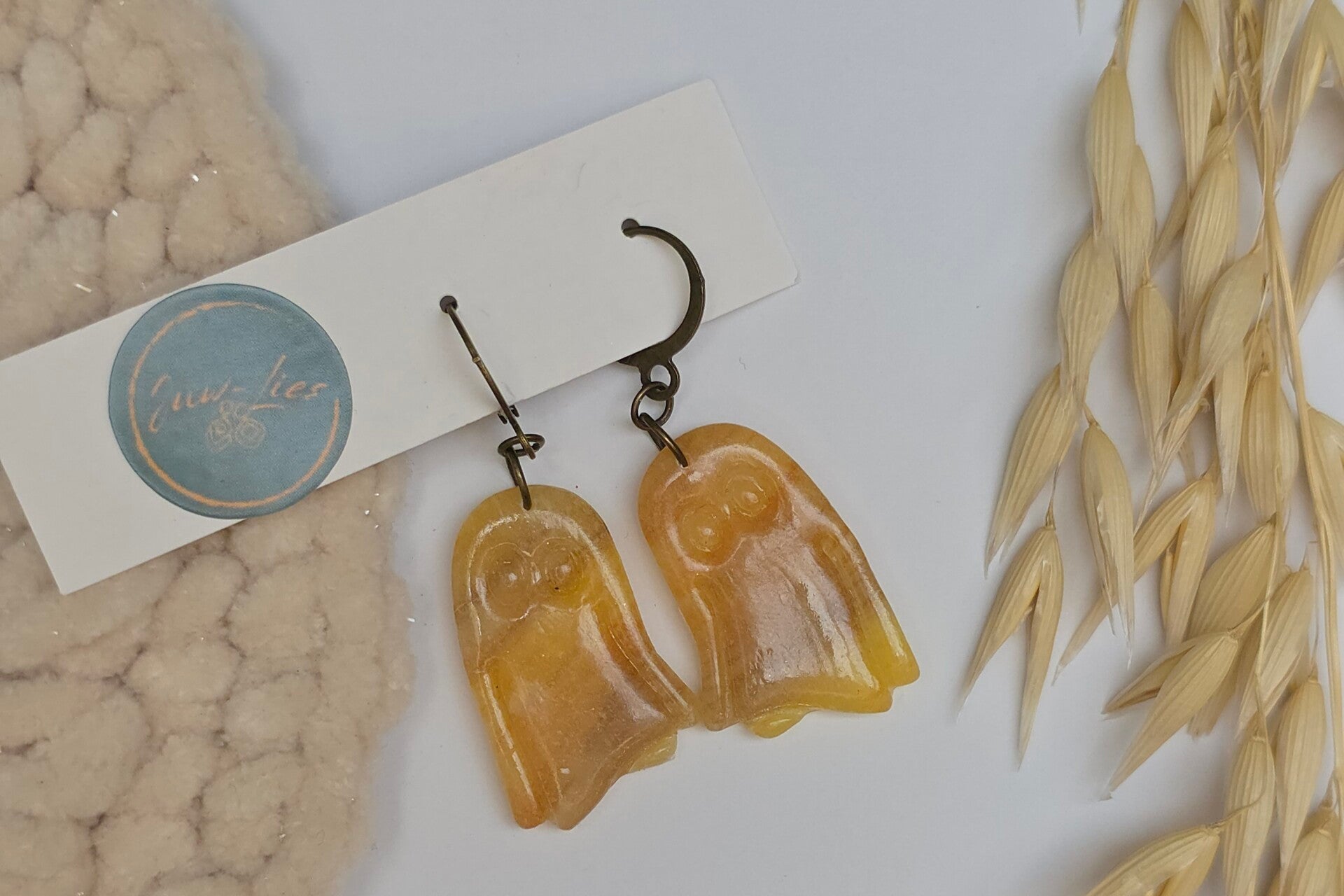 spookjes aan oorring. Halloween