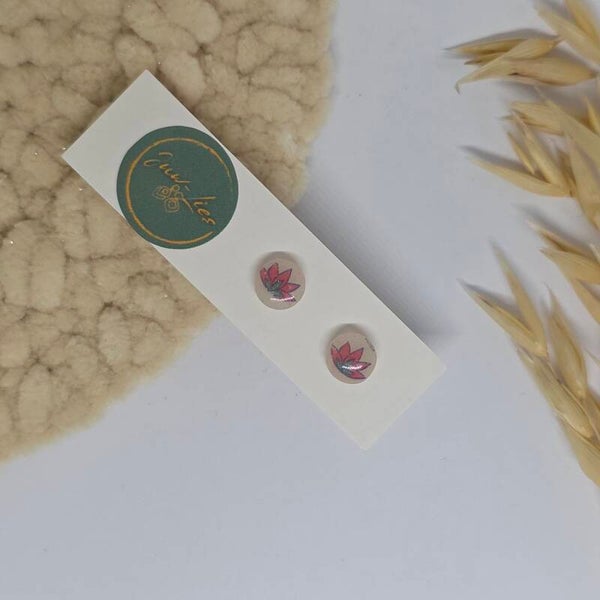 Kleine oorstekers - rond - wit met bloem