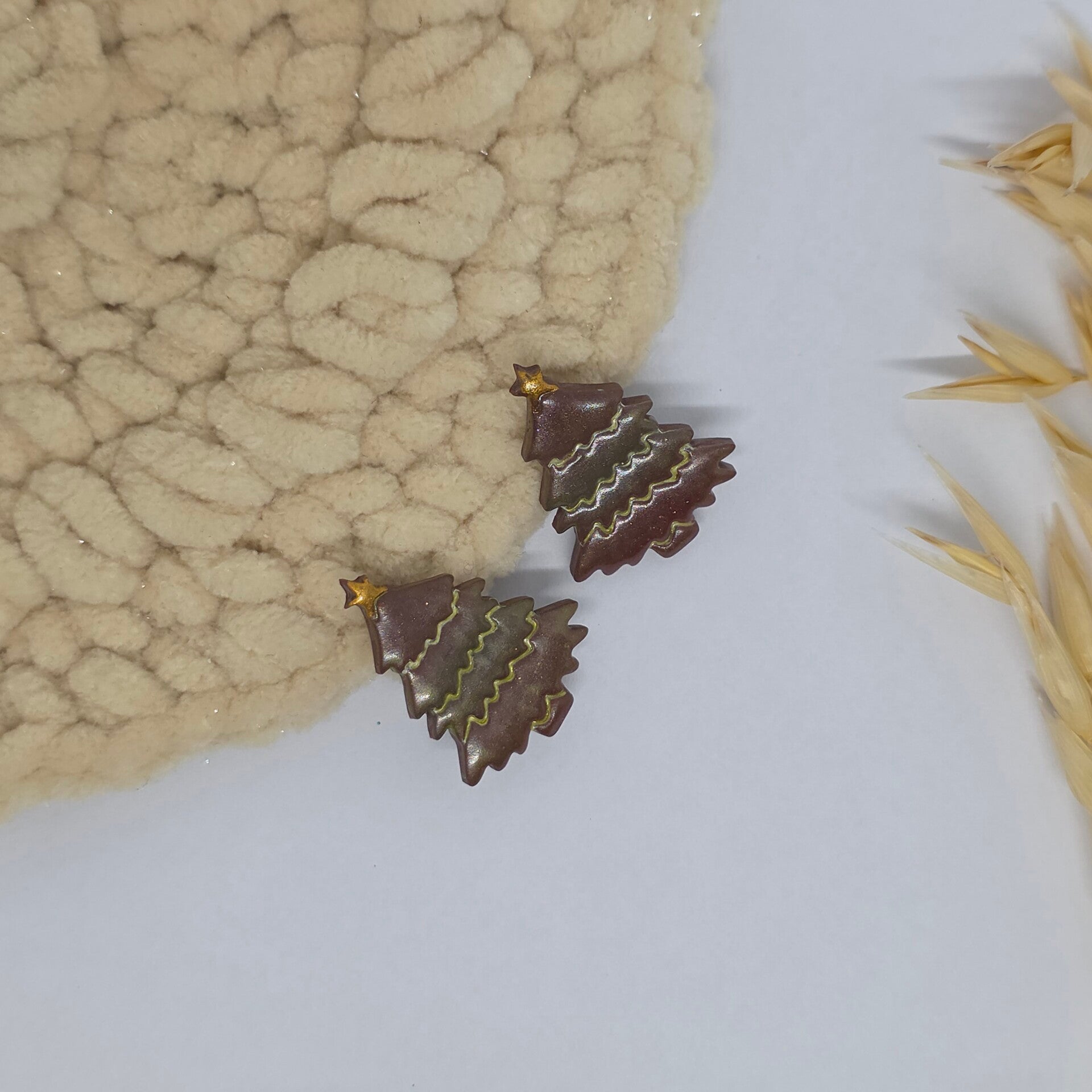 Bruine gouden kerstbomen oorbellen